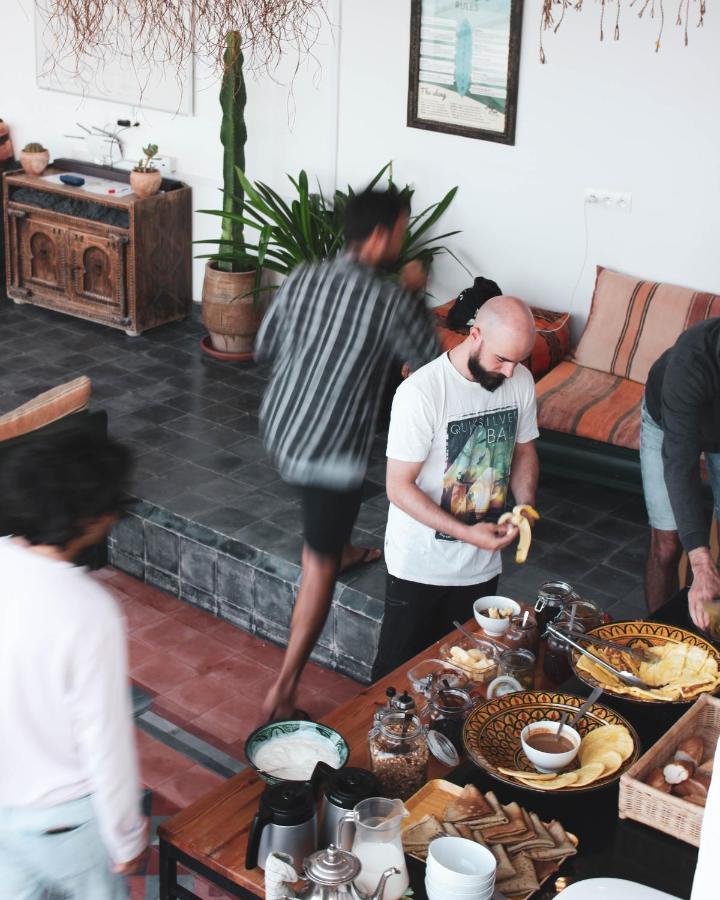 Hashpoint Surf Camp Hostel Taghazout Exterior foto