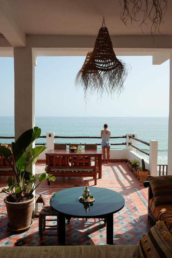 Hashpoint Surf Camp Hostel Taghazout Exterior foto
