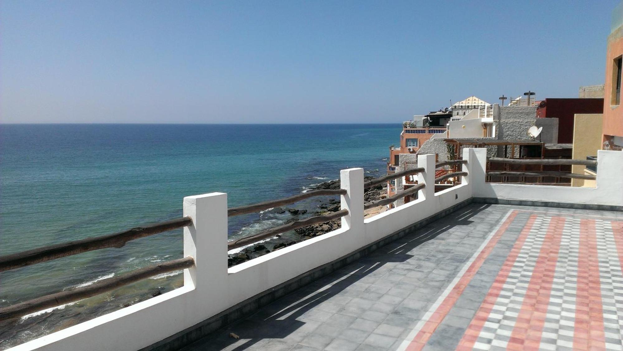 Hashpoint Surf Camp Hostel Taghazout Exterior foto